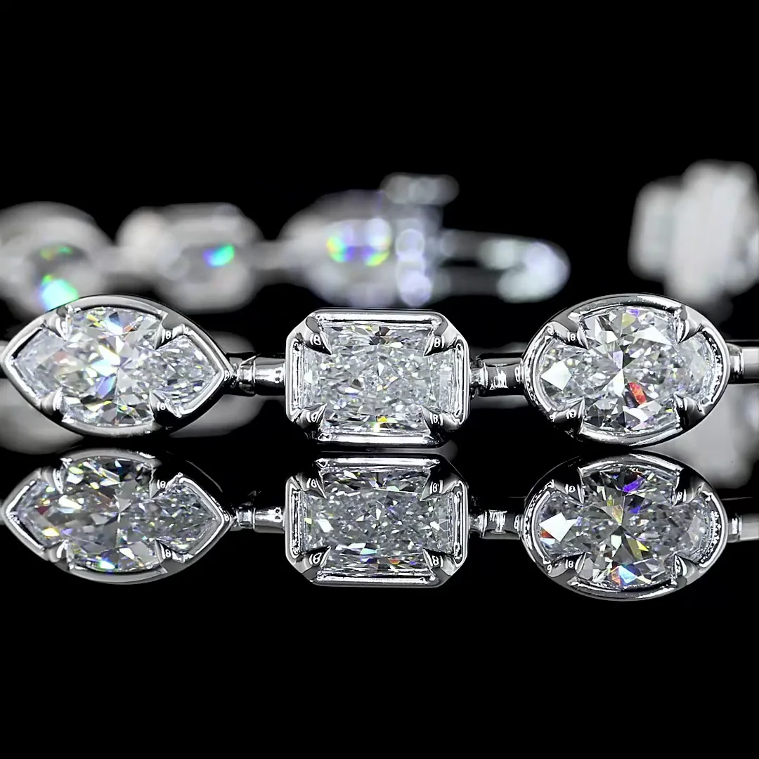 9.68 Cts 14k White Gold Oval Shape Station Bracelet - Image 2