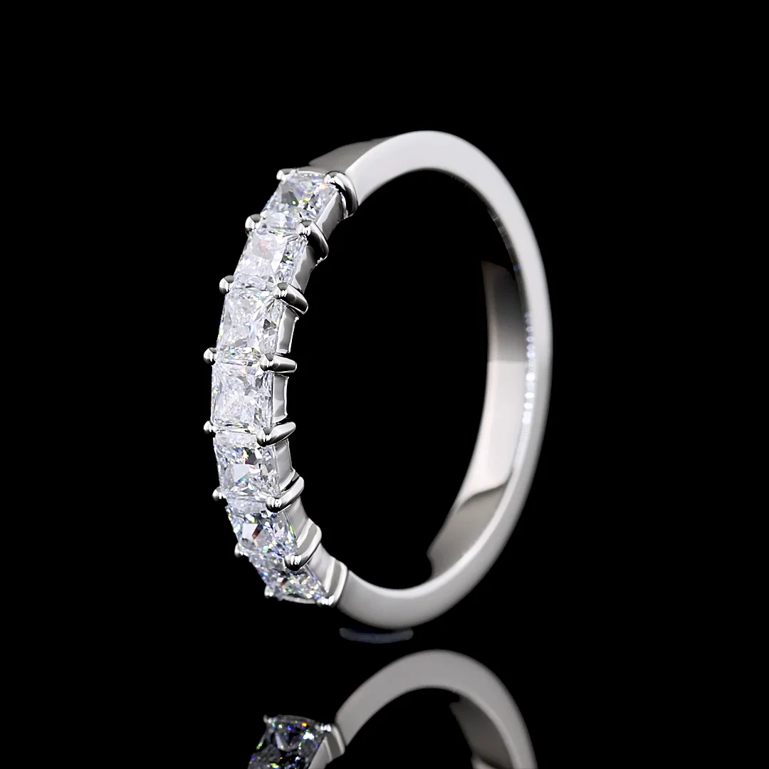 0.99 Cts Platinum Princess Shape 7 Stones Eternity Band - Image 4