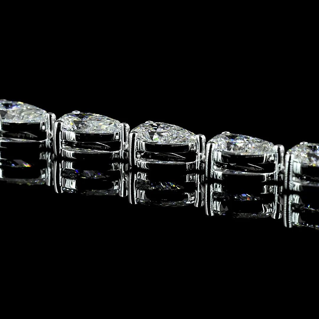 14.62 Cts 14k White Gold Pear Shape Tennis Necklace - Image 4