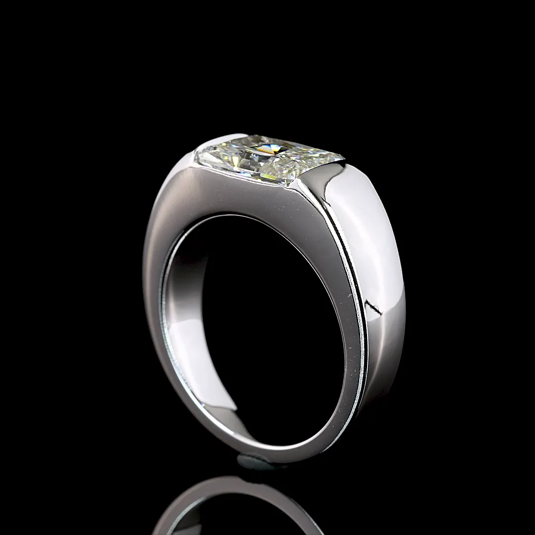 2.68 Cts 14k White Gold Radiant Shape Solitaire Ring - Image 4