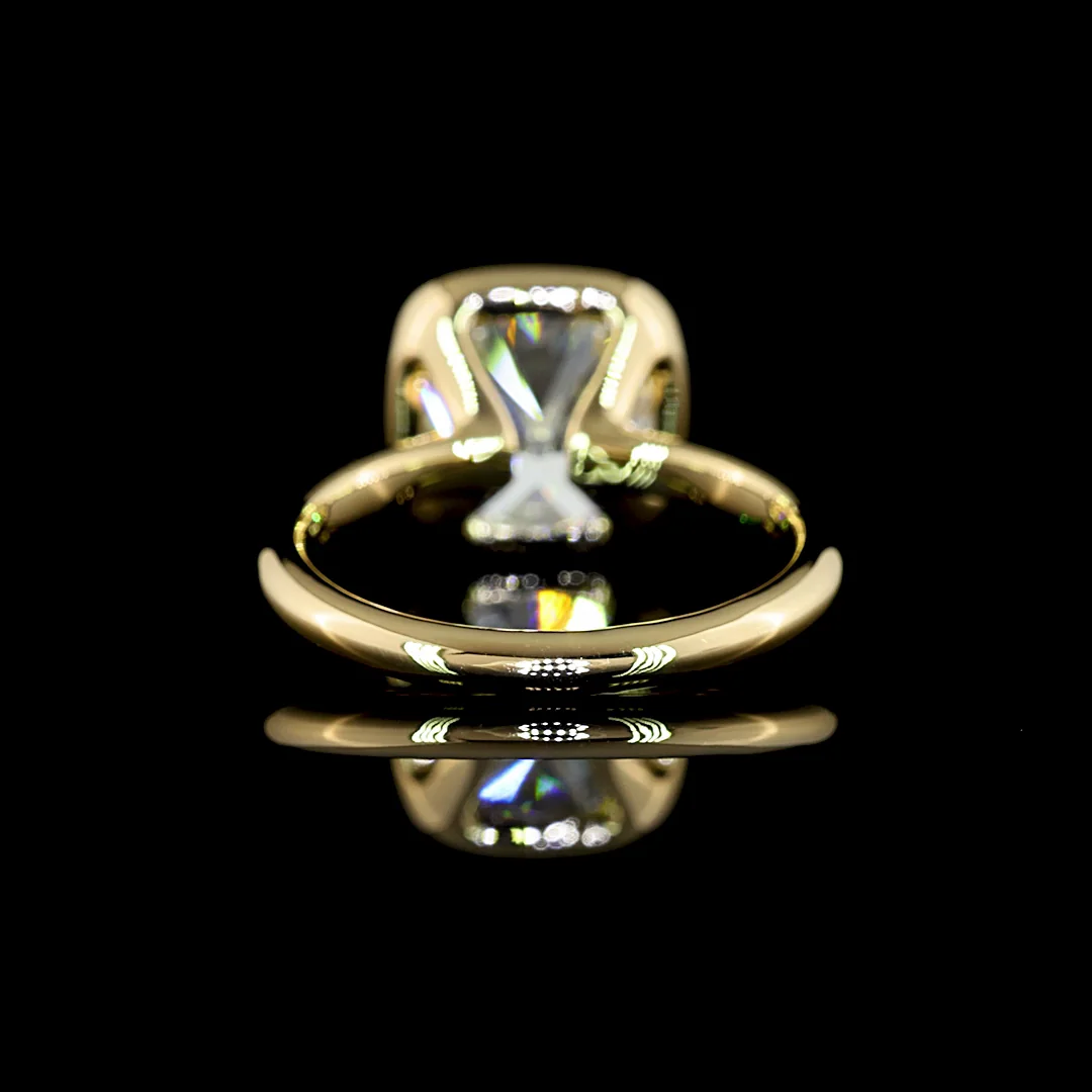 4.07 Cts 14k Yellow Gold Square Cushion Brilliant Shape Solitaire Ring - Image 4