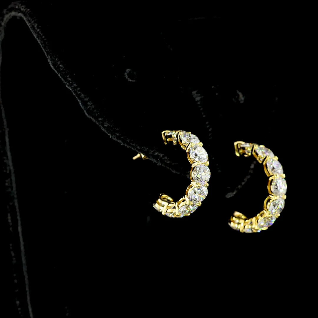 2.82 Cts 14k Yellow Gold Round Shape C Hoops Earring - Image 2