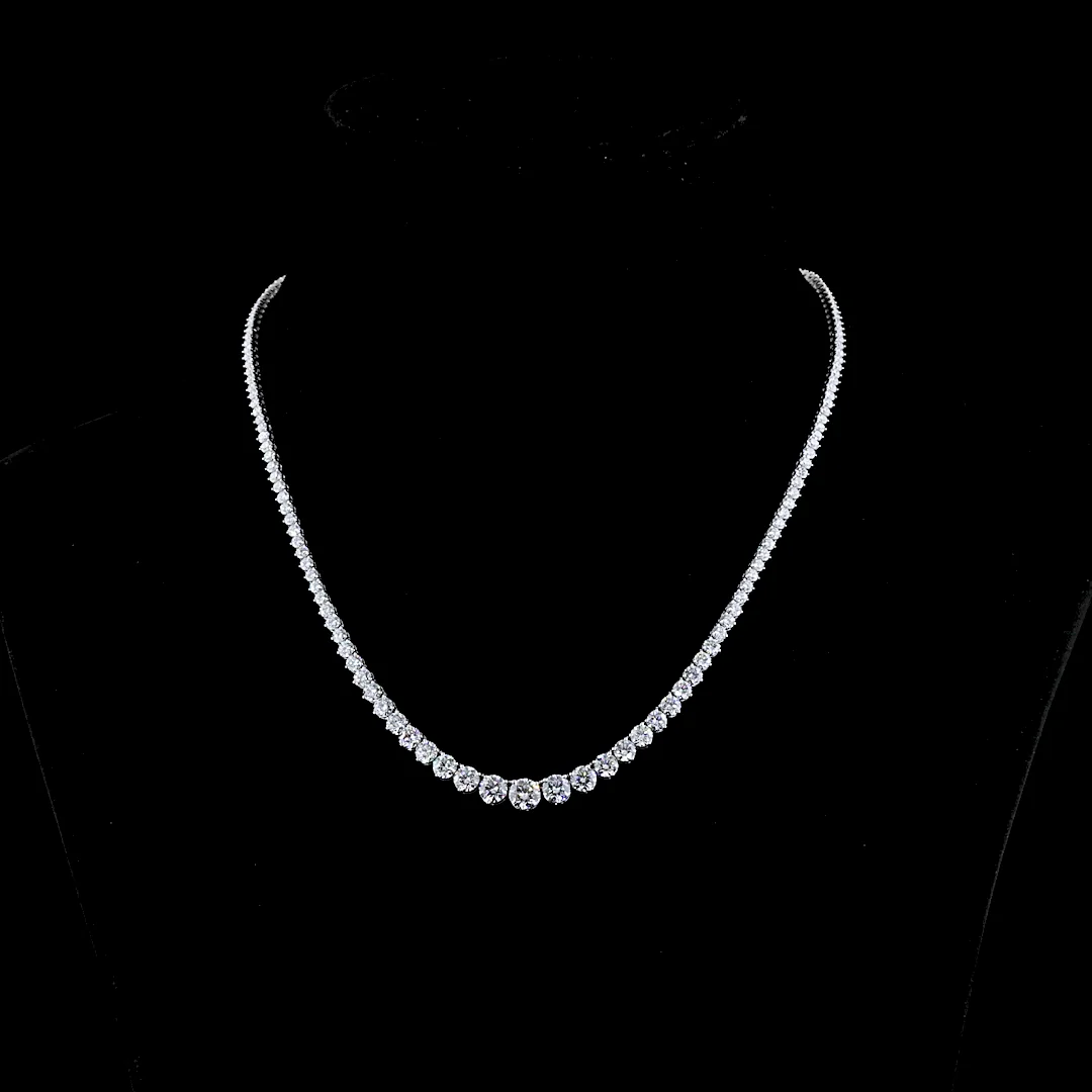 8.9 Cts 14k White Gold Round Shape Riviera Necklace - Video