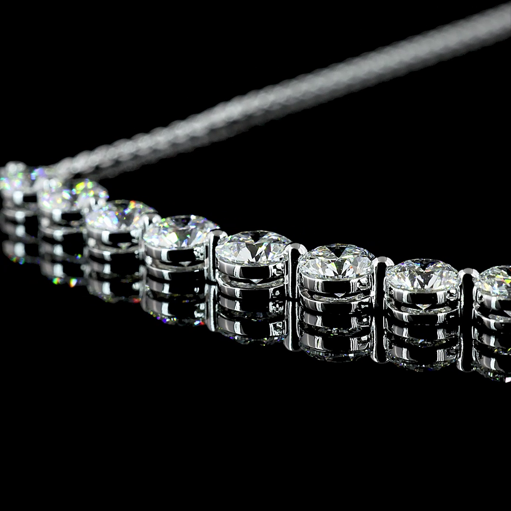 2.01 Cts 14k White Gold Round Shape Riviera Pendant - Image 4