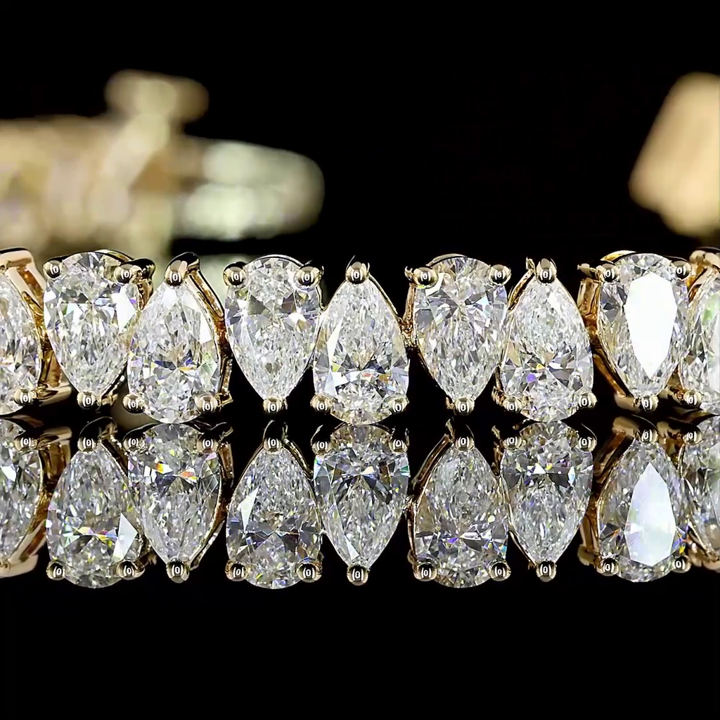 8.95 Cts 14k Yellow Gold Pear Shape Tennis Bracelet - Image 2