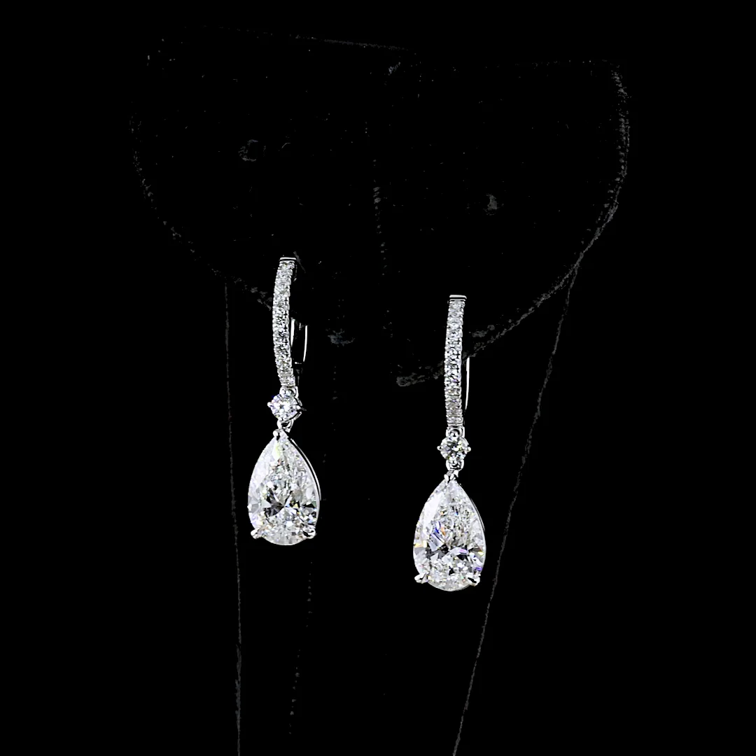 3.8 Cts 14k White Gold Pear Shape Hanging Earring - Video
