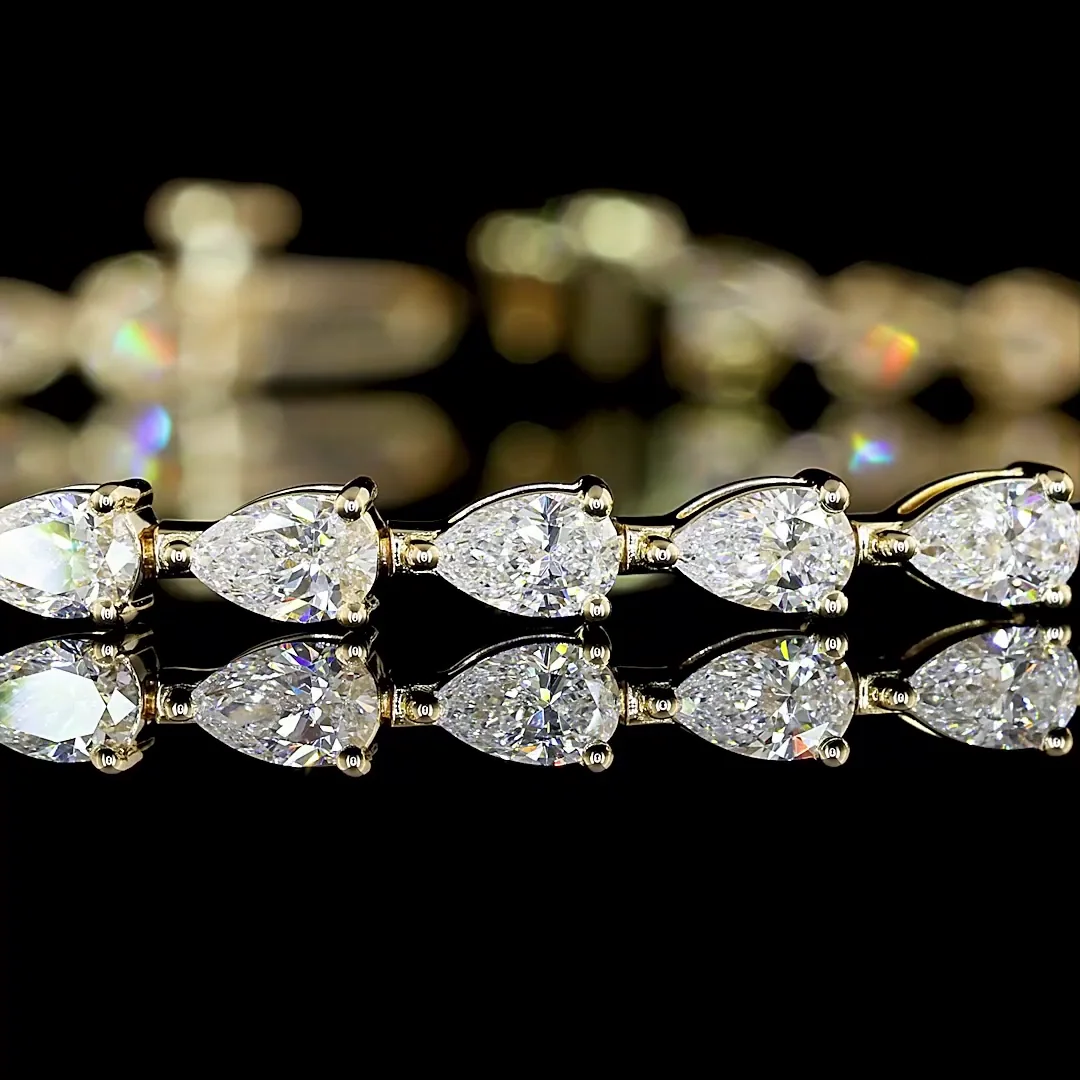 3.97 Cts 14k Yellow Gold Pear Shape Tennis Bracelet - Image 2