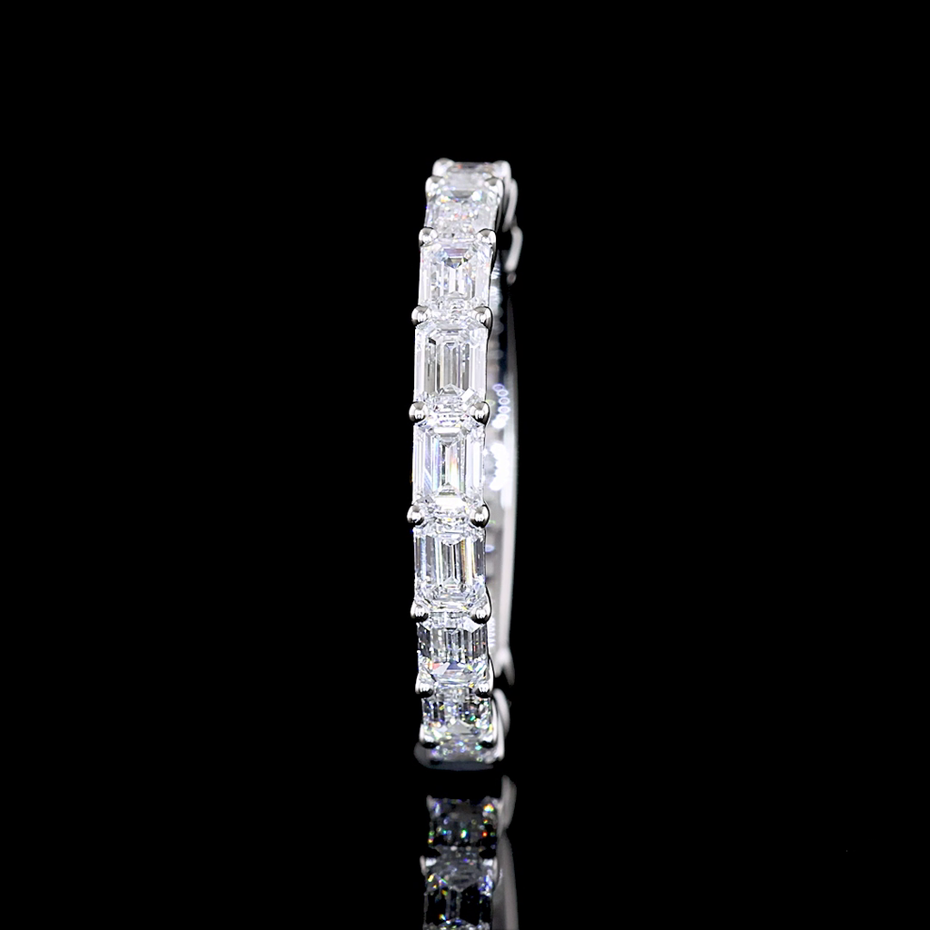 1.25 Cts Platinum Emerald Shape 3/4 Band Eternity Band - Image 2