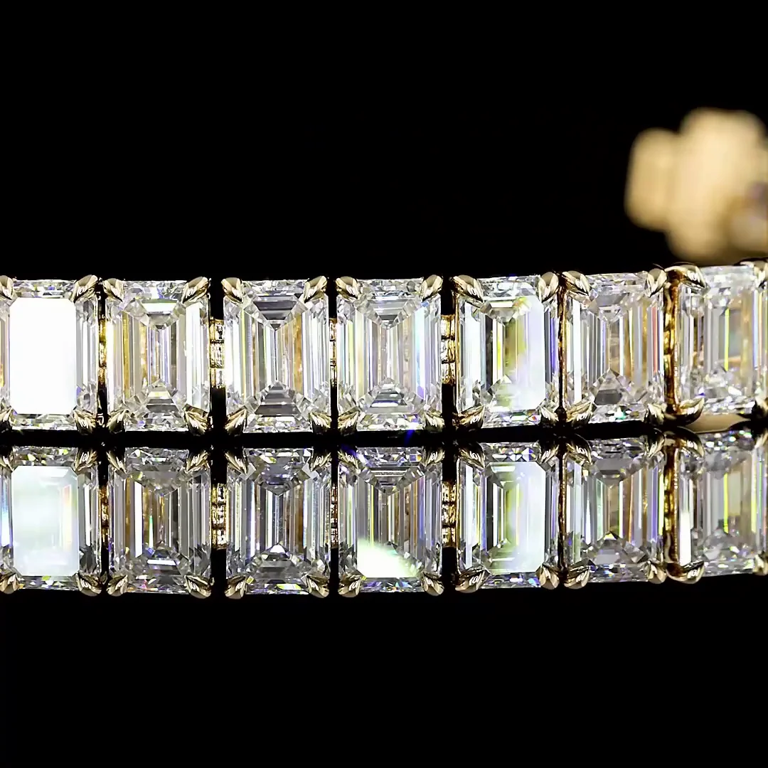 14.05 Cts 14k Yellow Gold Emerald Shape Tennis Bracelet - Image 2