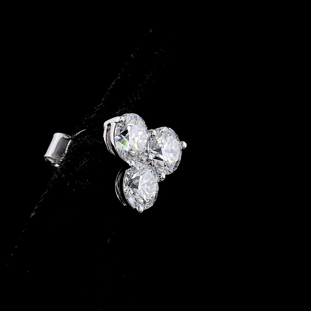 1.9 Cts 14k White Gold Round Shape Studs Earring - Image 2