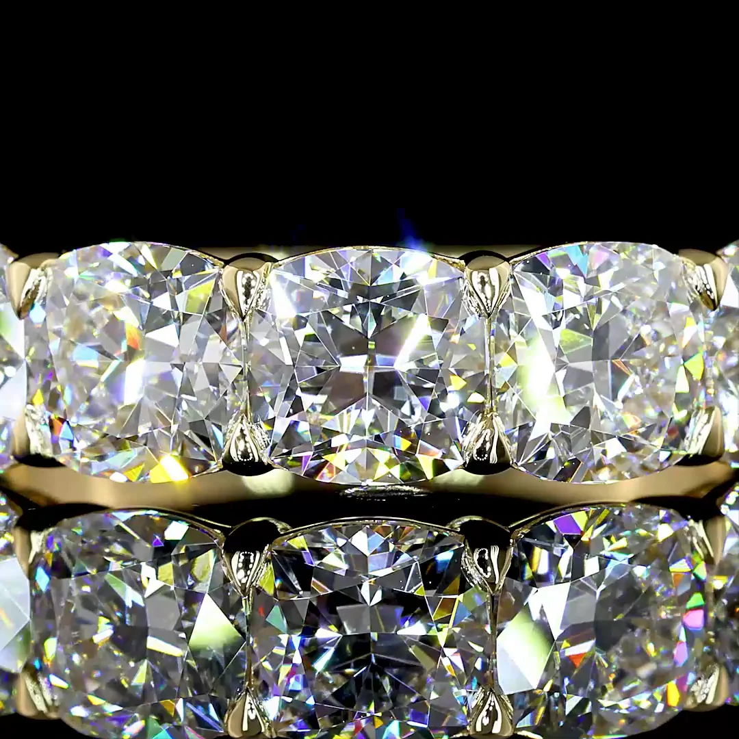 2.93 Cts 14k Yellow Gold Square Cushion Brilliant Shape 5 Stones Eternity Band - Image 3