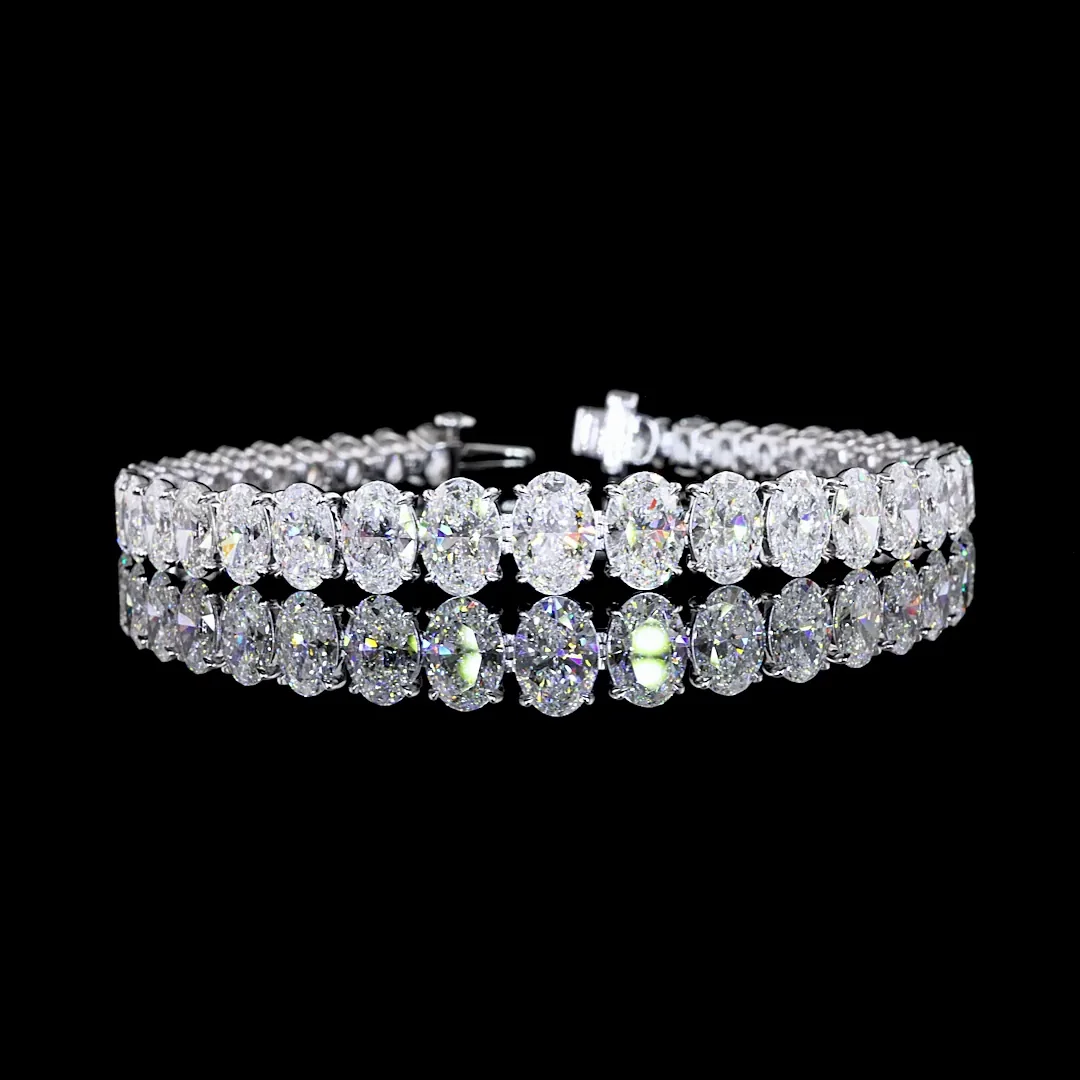 17.85 Cts 14k White Gold Oval Shape Riviera Bracelet - Video