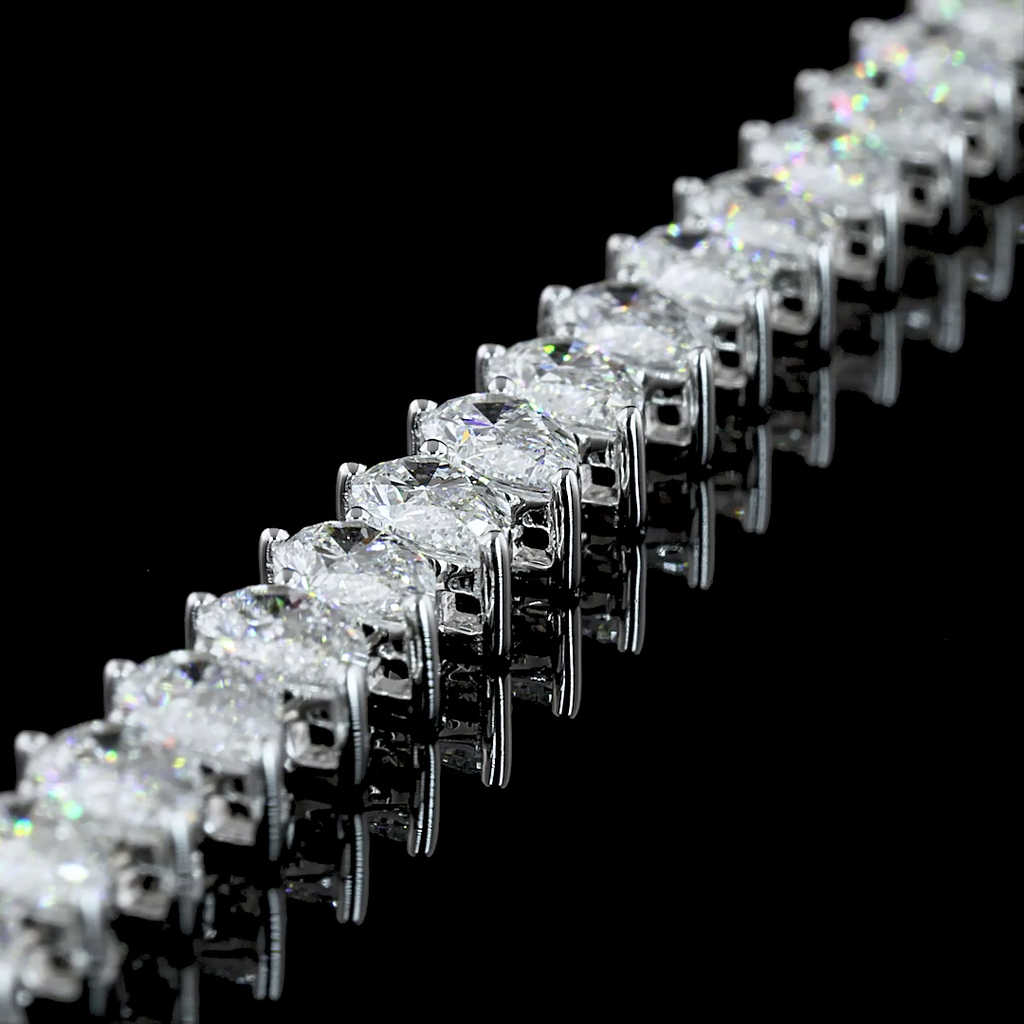 7.9 Cts 14k White Gold Pear Shape Tennis Bracelet - Image 3
