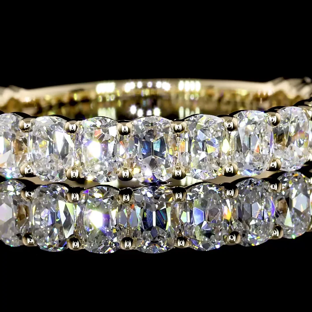 1.64 Cts 14k Yellow Gold Antique Cushion Shape 3/4 Band Eternity Band - Image 2