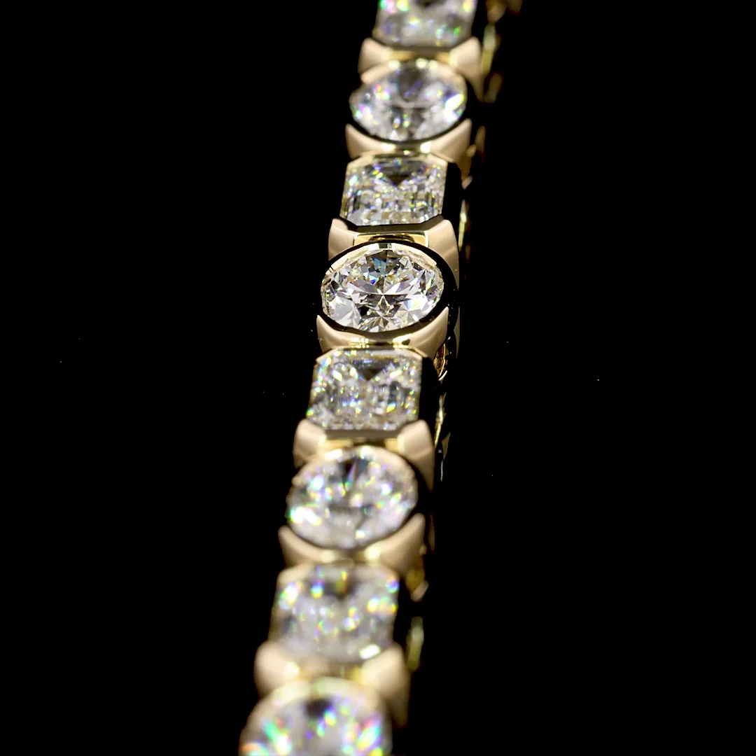 8.51 Cts 18k Yellow Gold Mix Shape Tennis Bracelet - Image 3
