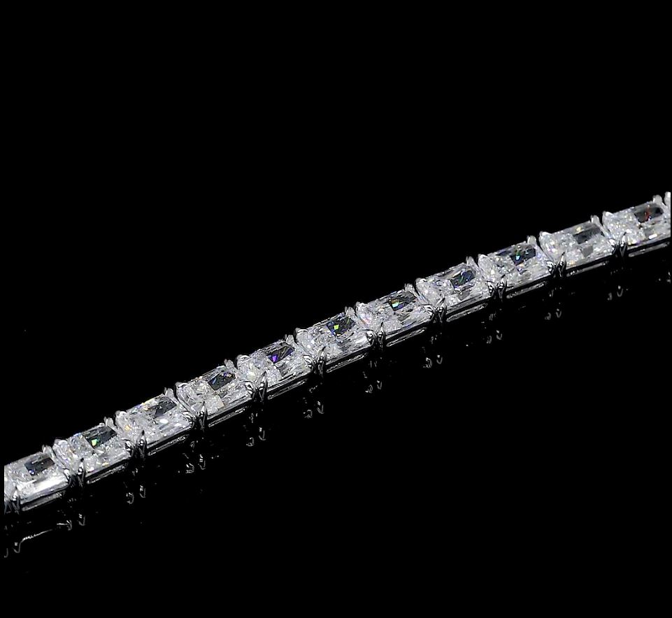 10.79 Cts 14k White Gold Radiant Shape Tennis Bracelet - Image 3