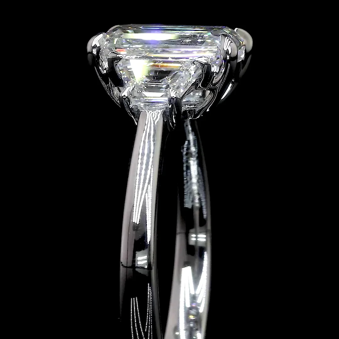 5.24 Cts 18k White Gold Emerald Shape 3 Stones Ring - Image 4