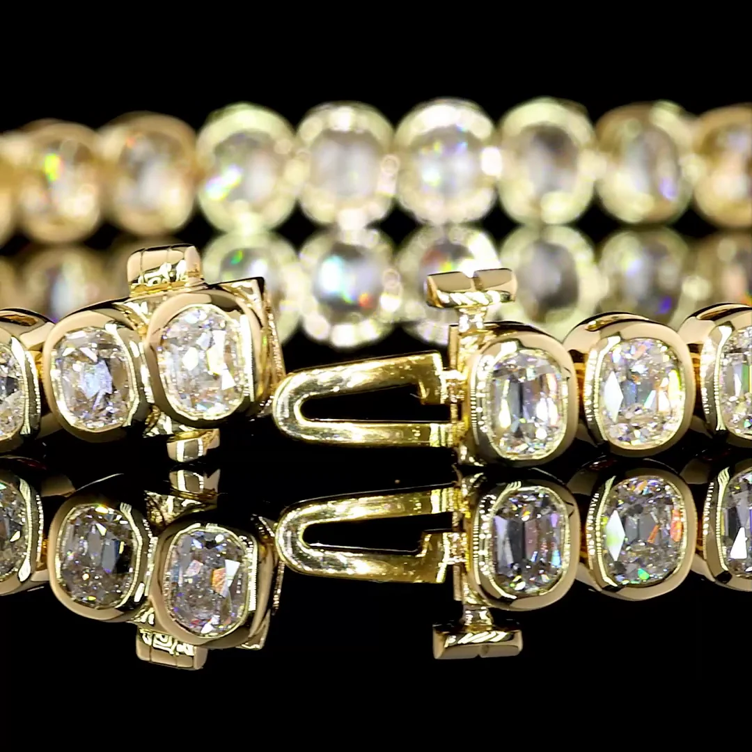 7.89 Cts 14k Yellow Gold Antique Cushion Shape Tennis Bracelet - Image 4
