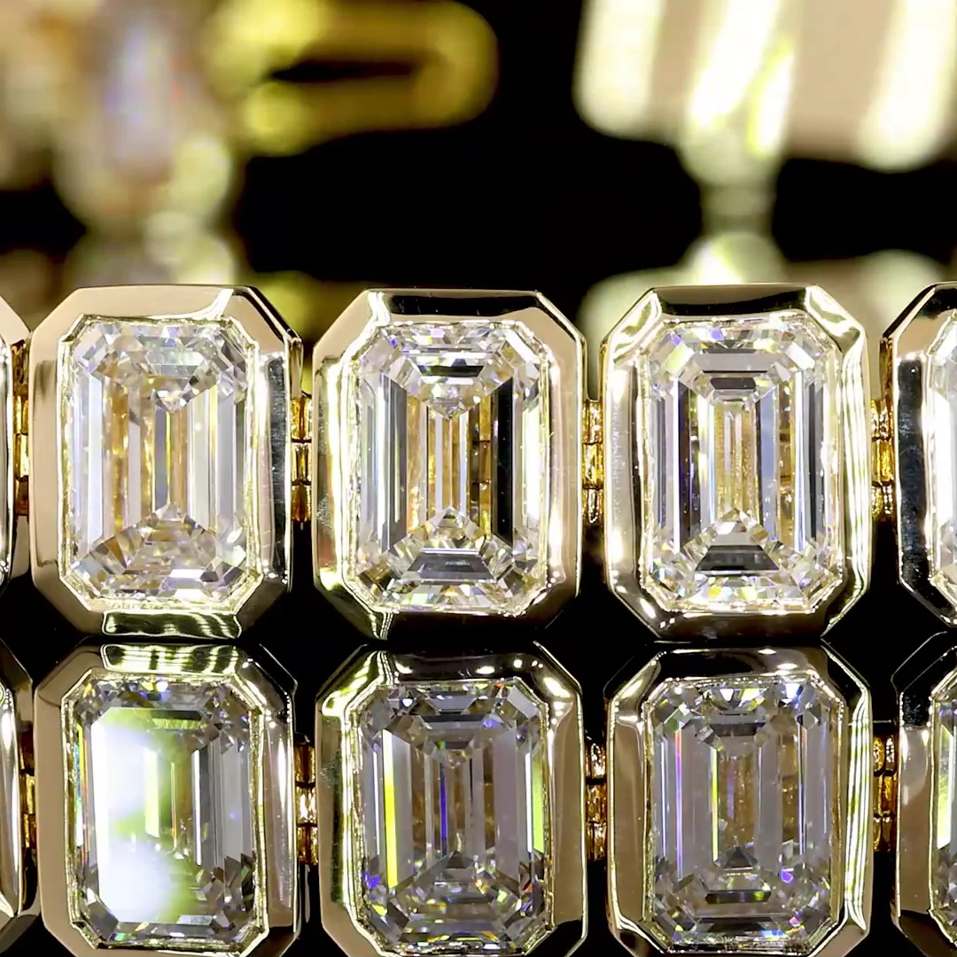 14.54 Cts 14k Yellow Gold Emerald Shape Tennis Bracelet - Image 2