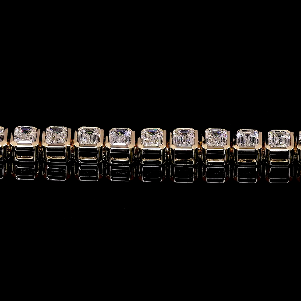 6.72 Cts 14k Yellow Gold Emerald Shape Tennis Bracelet - Image 4