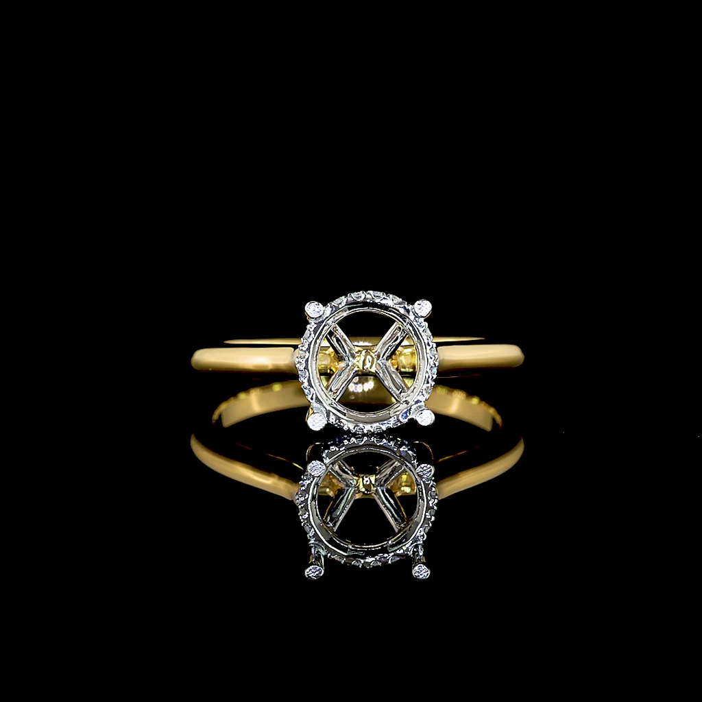 0.08 Cts 18k Yellow Gold - Platinum Shape Hidden Halo Ring - Video