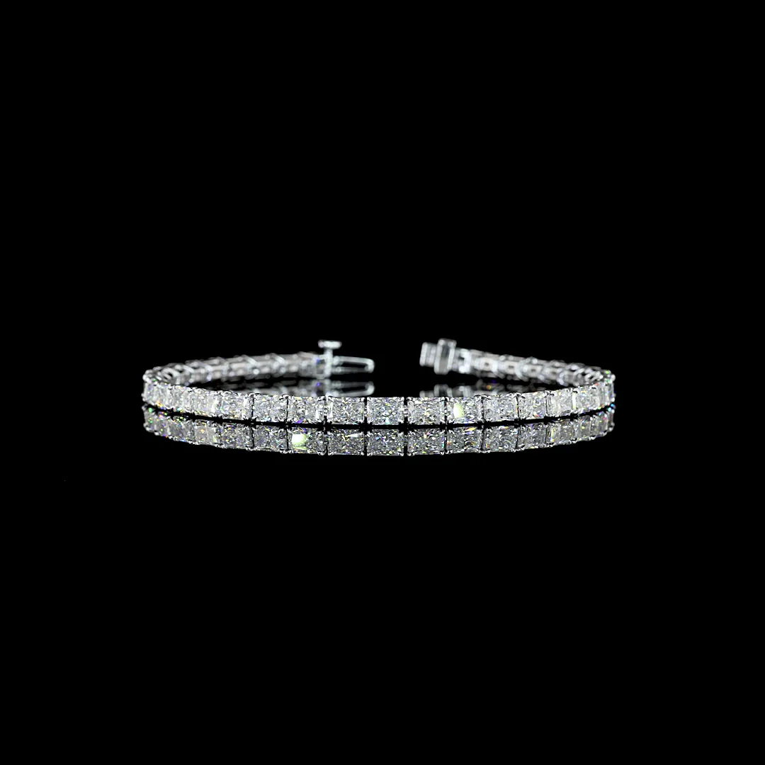 10.13 Cts 14k White Gold Radiant Shape Tennis Bracelet - Video