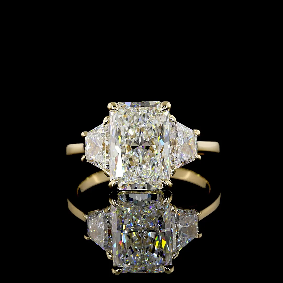 4.15 Cts 14k Yellow Gold Radiant Shape 3 Stones Ring - Video