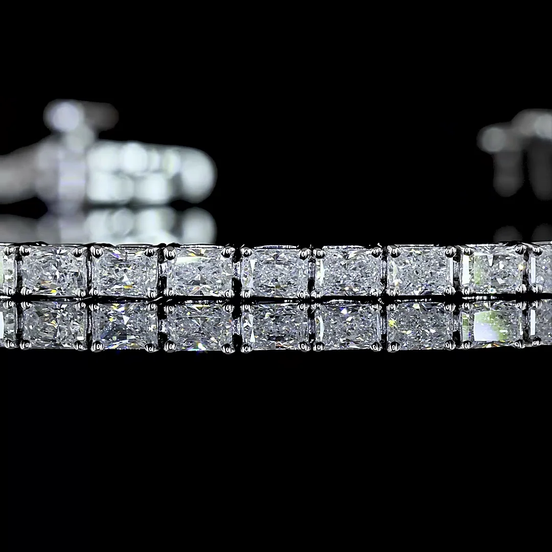 2.99 Cts 14k White Gold Radiant Shape Tennis Bracelet - Image 2