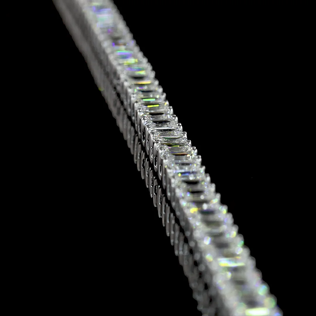 12.24 Cts 14k White Gold Emerald Shape Tennis Necklace - Image 2