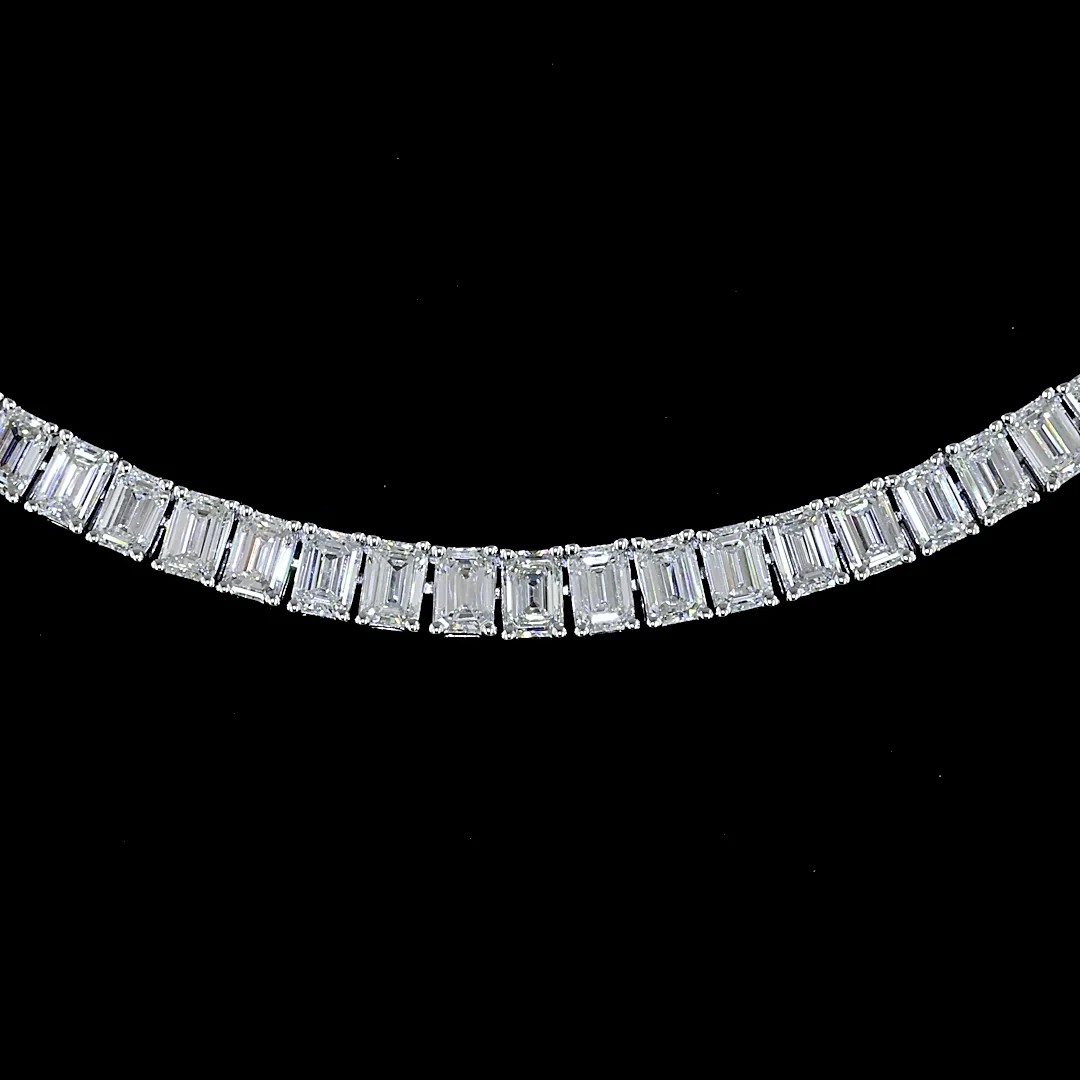 12.24 Cts 14k White Gold Emerald Shape Tennis Necklace - Image 3