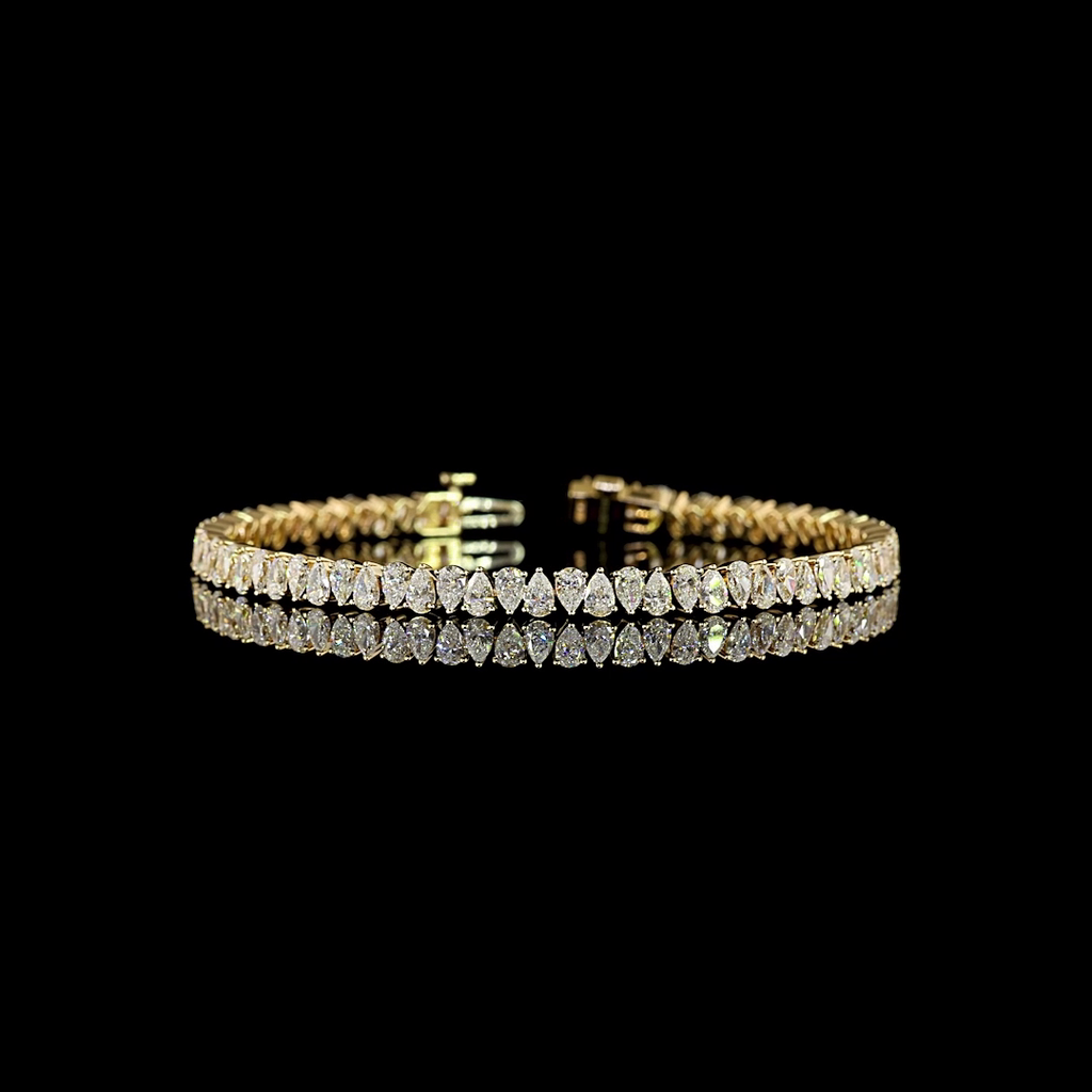 6.09 Cts 14k Yellow Gold Pear Shape Tennis Bracelet - Video