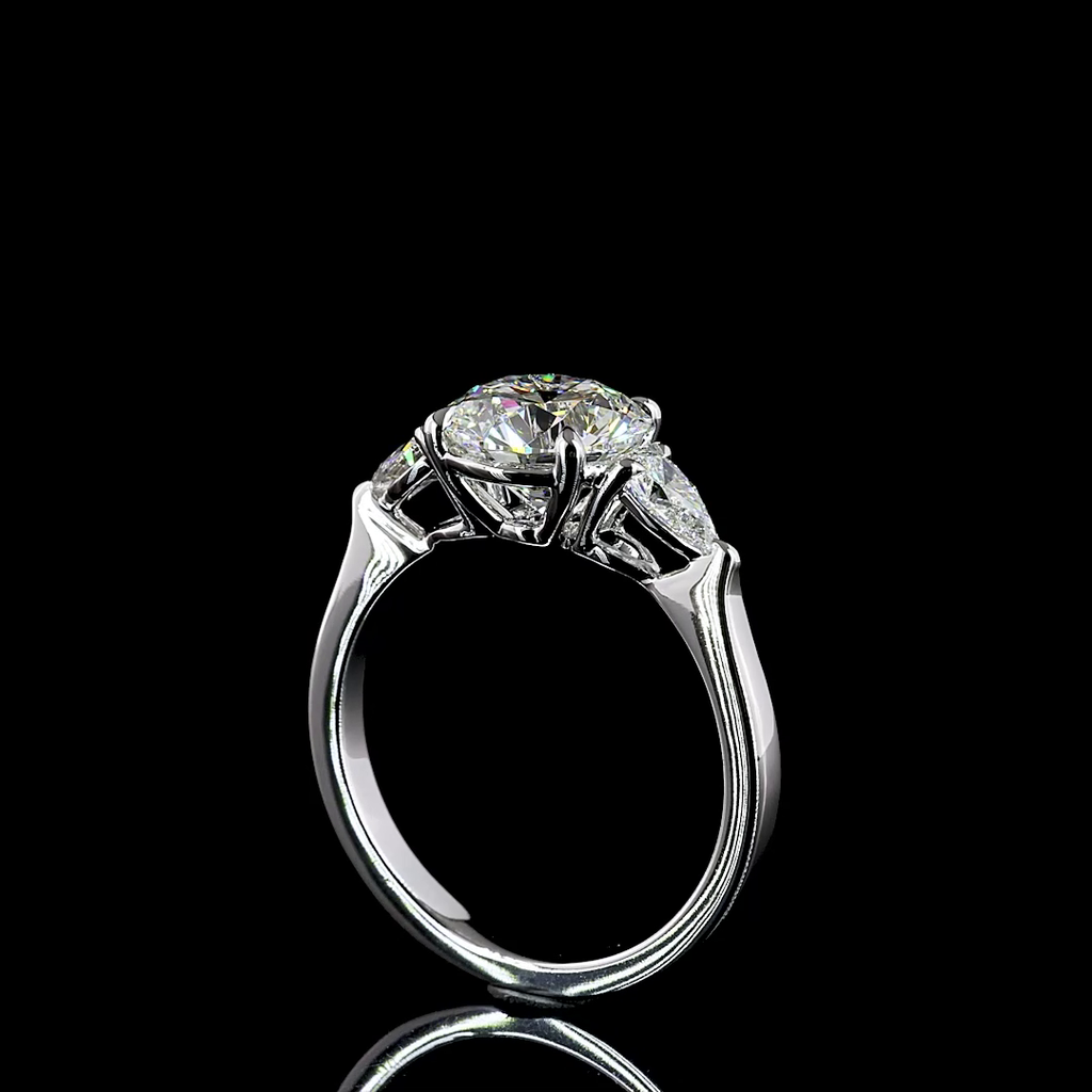 2.61 Cts 18k White Gold Mix Shape 3 Stones Ring - Image 2