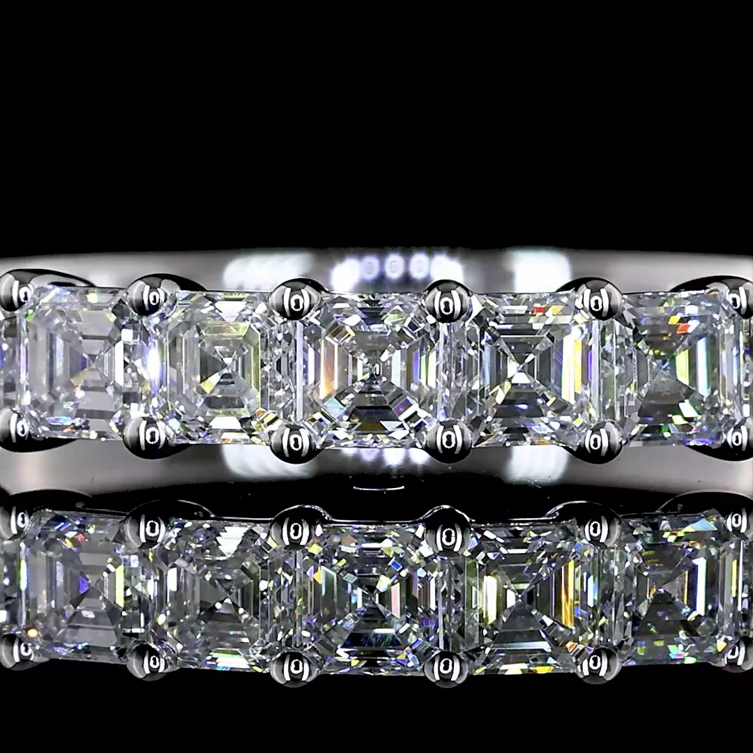 1.05 Cts 18k White Gold Asscher Shape Half Eternity Eternity Band - Image 3