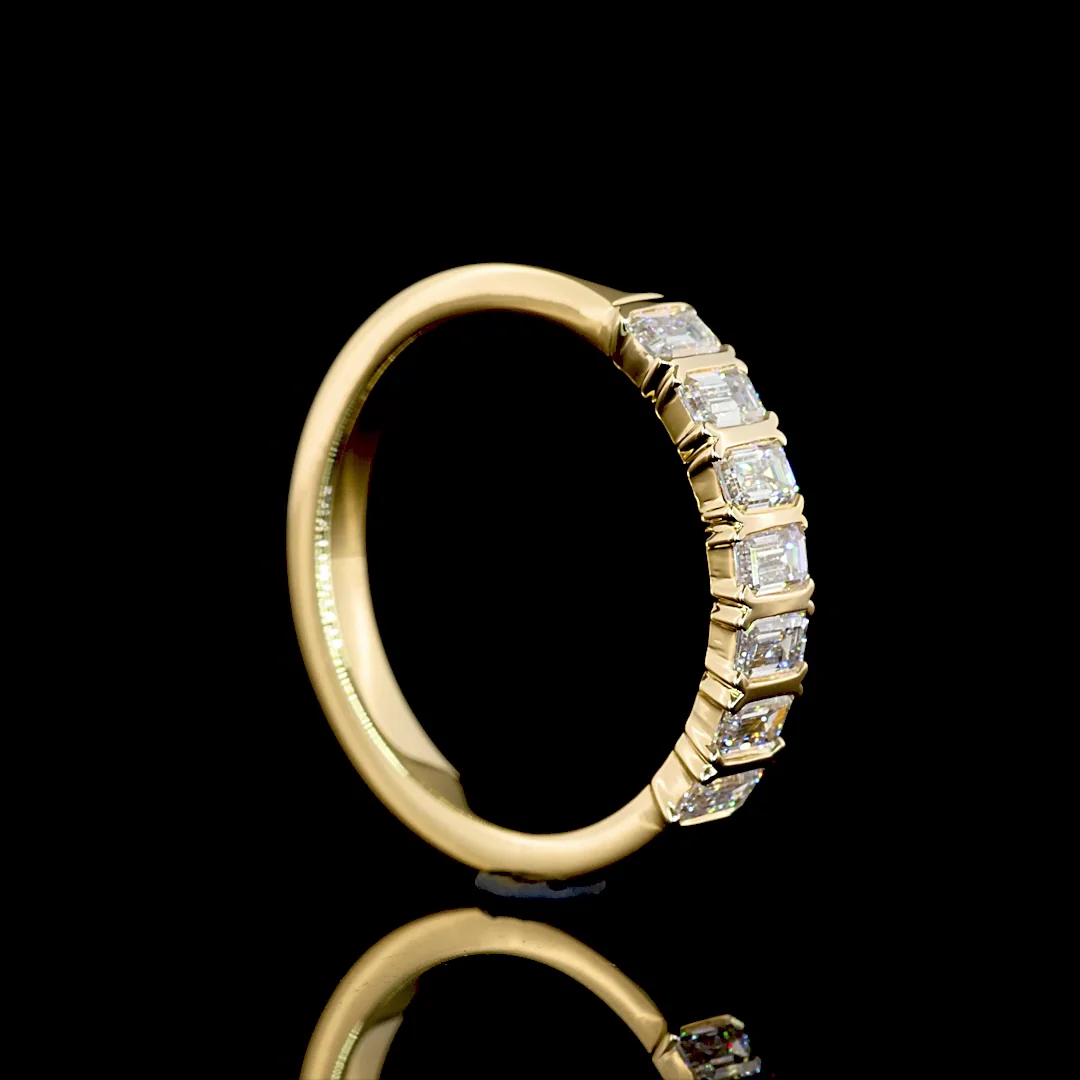 0.53 Cts 18k Yellow Gold Emerald Shape 7 Stones Eternity Band - Image 2
