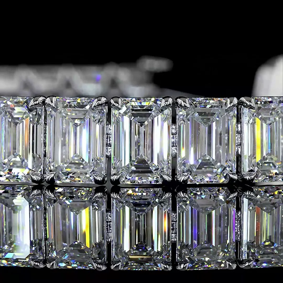 35.64 Cts 14k White Gold Emerald Shape Tennis Bracelet - Image 2