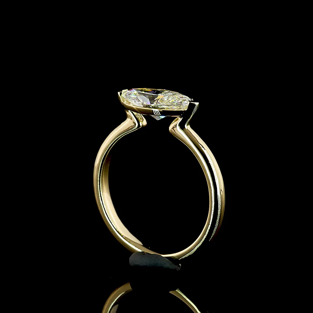 1.5 Cts 14k Yellow Gold Marquise Shape Solitaire Ring - Image 2