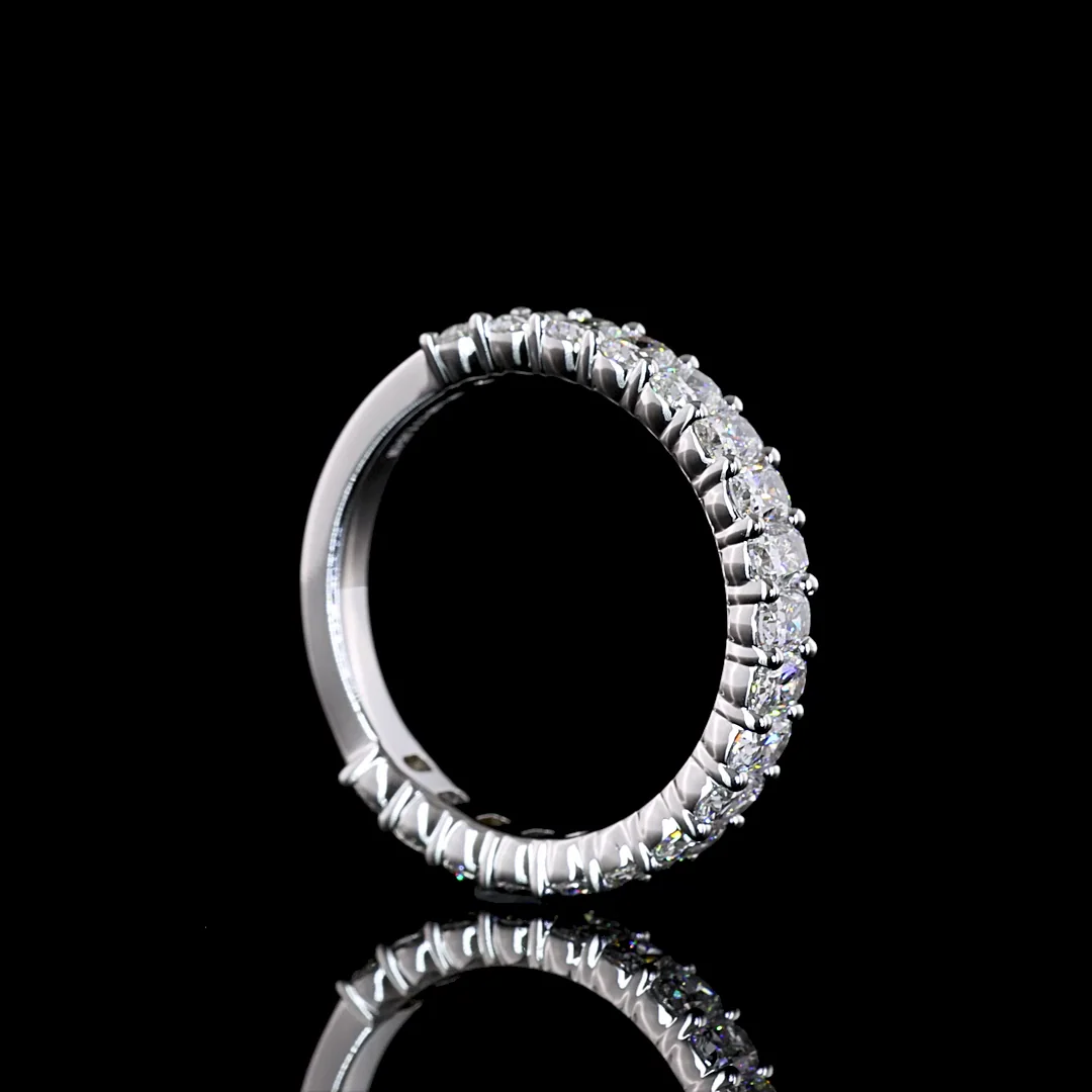 1.35 Cts 18k White Gold Cushion Brilliant Shape 3/4 Band Ring - Image 2