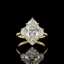 4.7 Cts 14k Yellow Gold Marquise Modified Shape 3 Stones Ring - Video