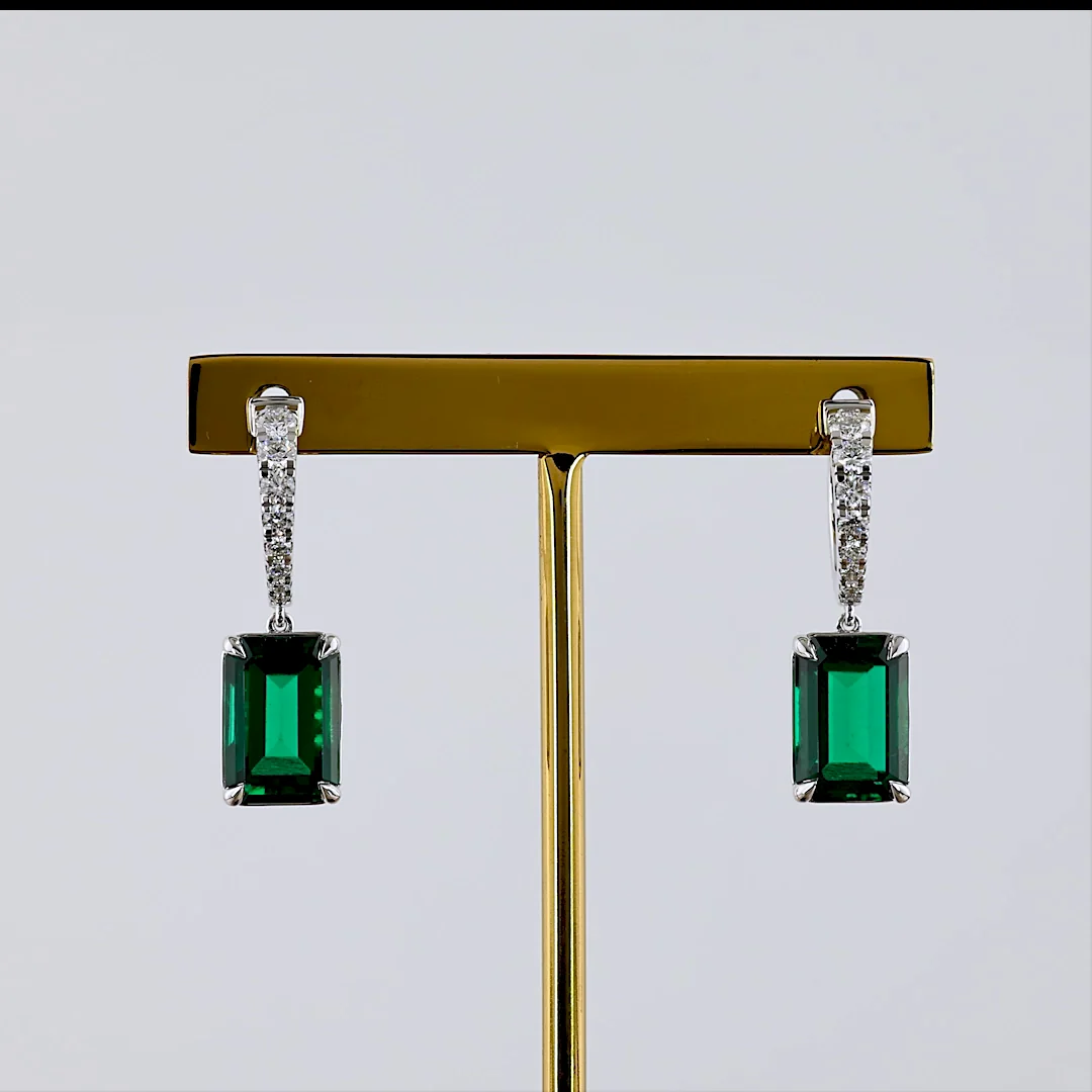 0.53 Cts 14k White Gold Emerald Shape Hanging Earring - Video