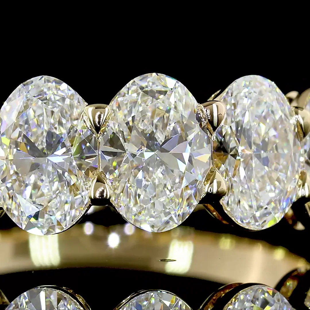 2.93 Cts 14k Yellow Gold Oval Shape 7 Stones Eternity Band - Image 3