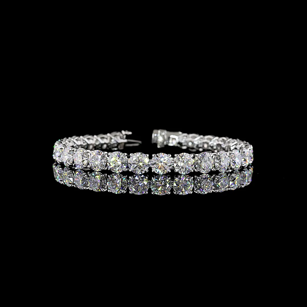 28.4 Cts Platinum Round Shape Tennis Bracelet - Video