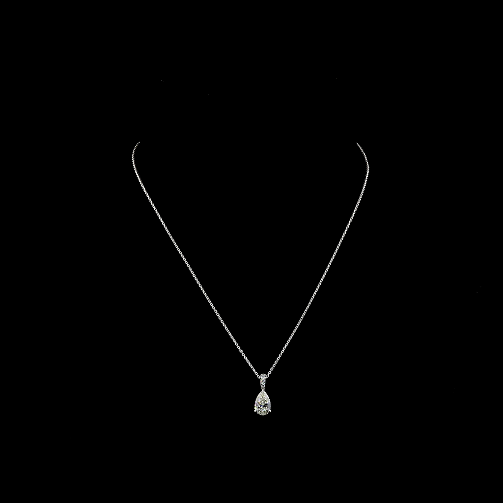 1.61 Cts 18k White Gold Pear Shape Pendant Pendant - Video