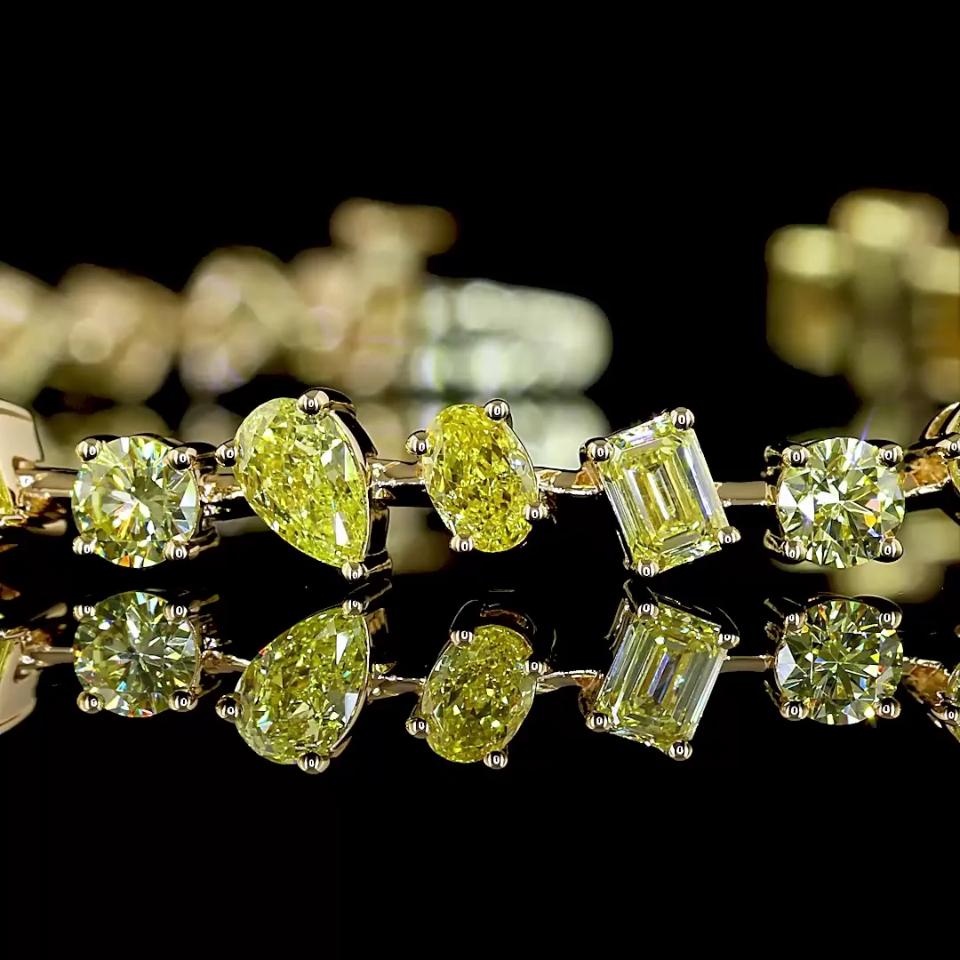 5.61 Cts 18k Yellow Gold Mix Shape Station Bracelet - Image 2