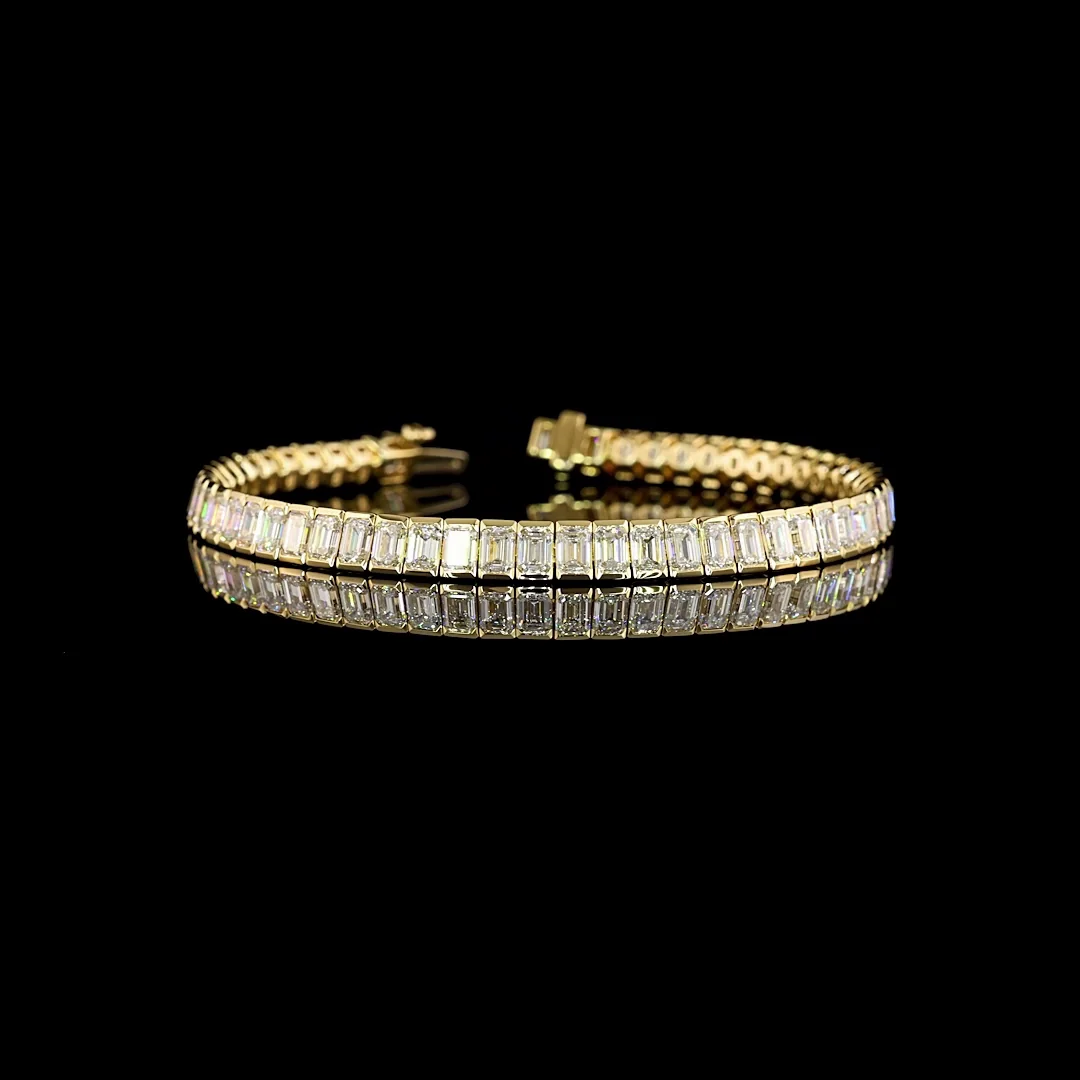 11.86 Cts 14k Yellow Gold Emerald Shape Tennis Bracelet - Video