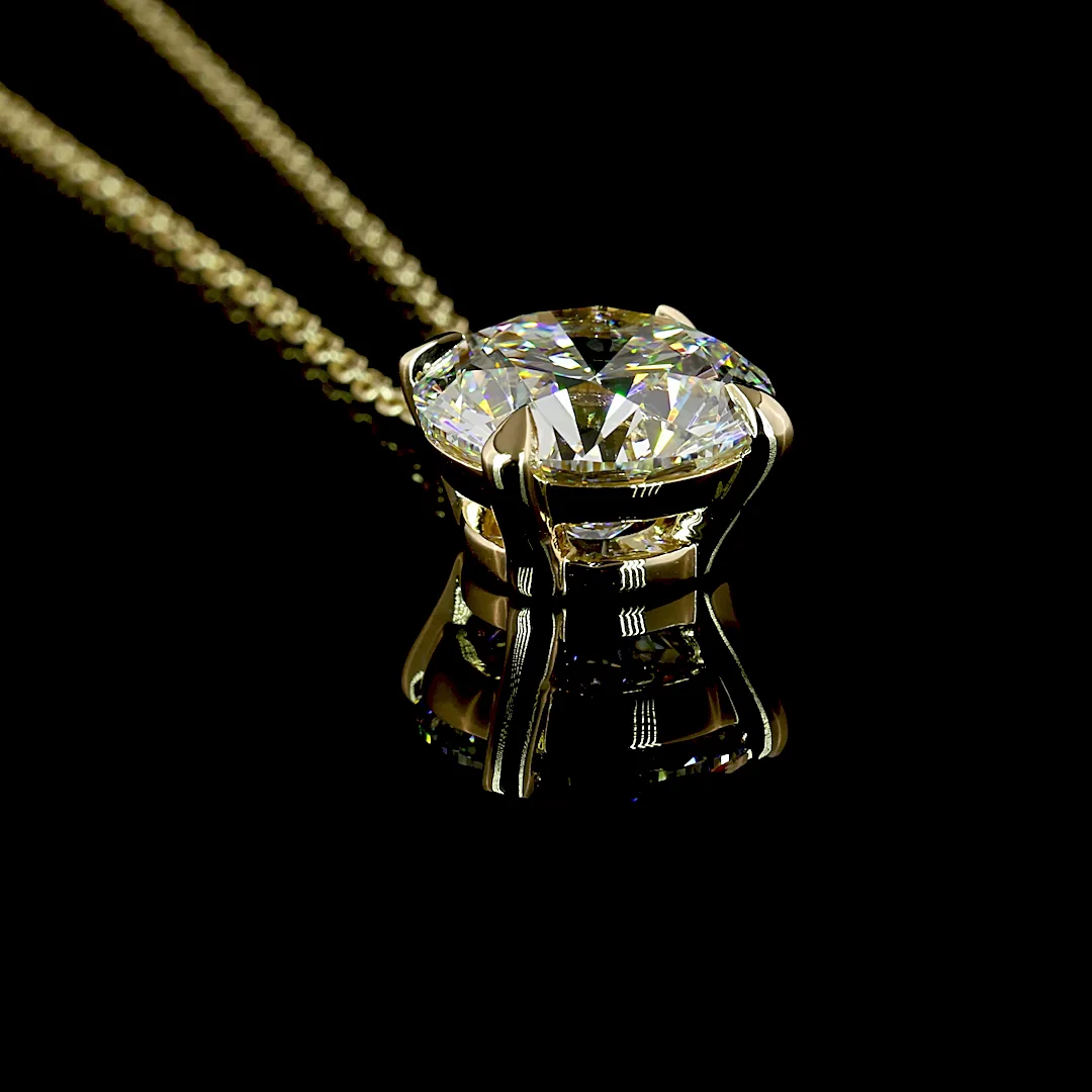 3.04 Cts 14k Yellow Gold Round Shape Solitaire Pendant - Image 2