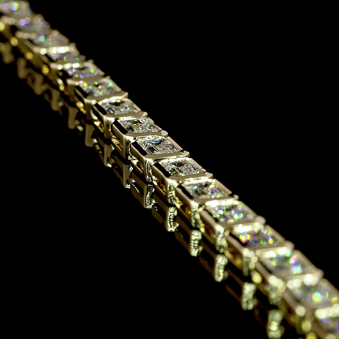 9.85 Cts 14k Yellow Gold Emerald Shape Tennis Necklace - Image 2