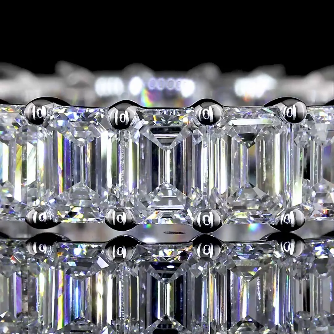 3.81 Cts 18k White Gold Emerald Shape Eternity Band Eternity Band - Image 3