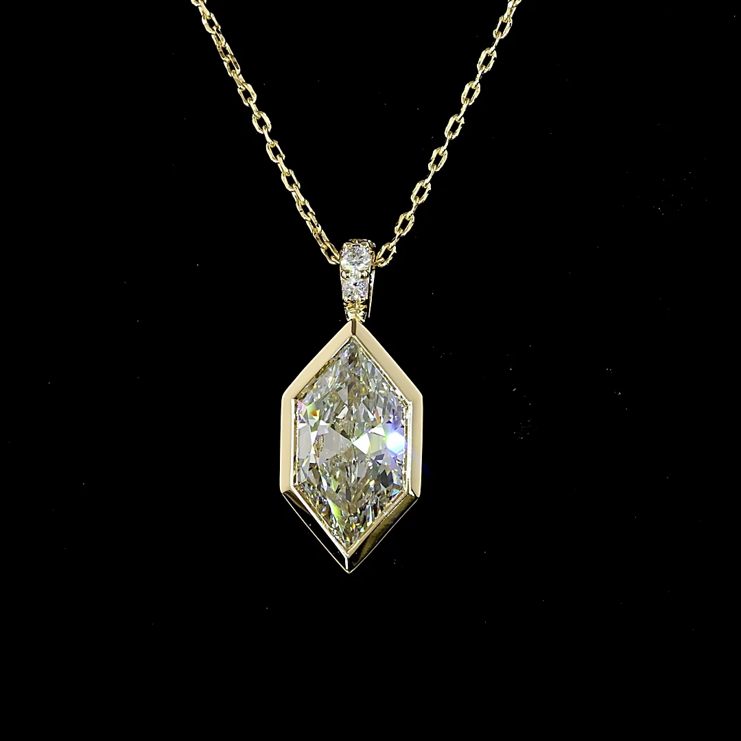2.54 Cts 14k Yellow Gold Antique Marquise Shape Pendant Pendant - Image 3 (3)