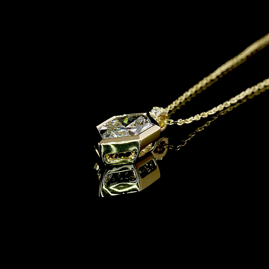 2.54 Cts 14k Yellow Gold Antique Marquise Shape Pendant Pendant - Image 4 (2)