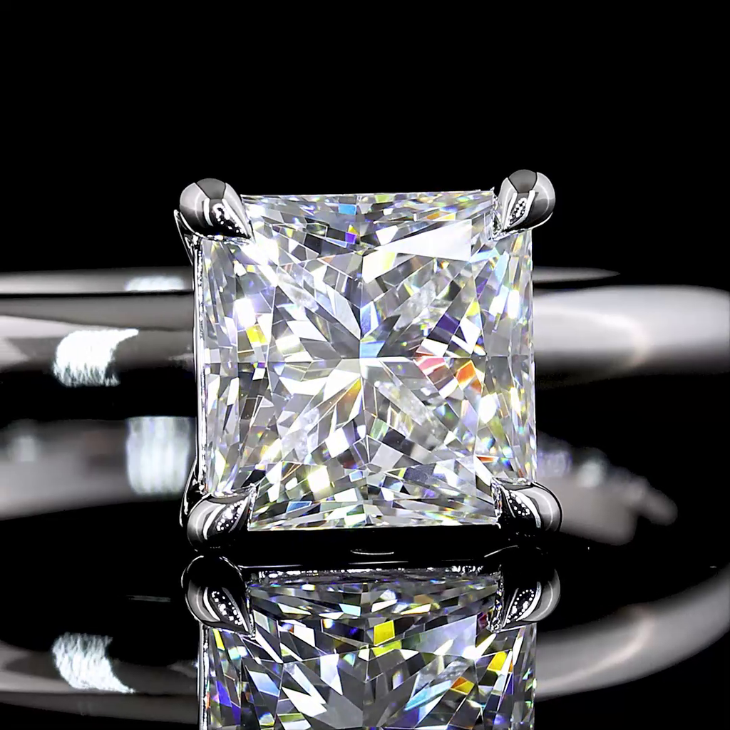 1.55 Cts 14k White Gold Princess Shape Solitaire Ring - Image 3
